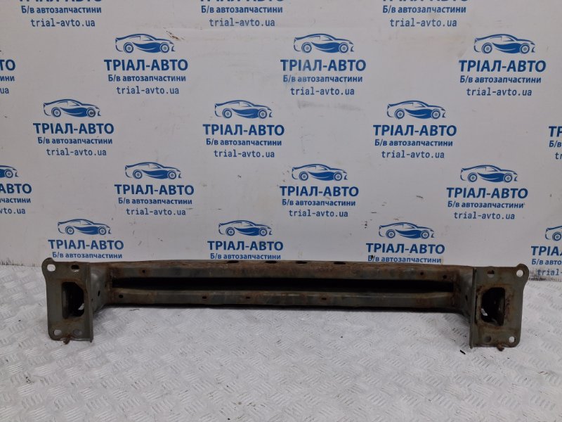 Усилитель бампера передний Avensis 2002-2010 T25 2.2 diesel 2ADFTV