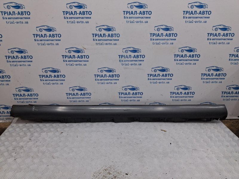 Накладка порога внешняя правая Toyota Avensis 2002-2010 T25 2.2 diesel 2ADFTV 7585105901 Б/У