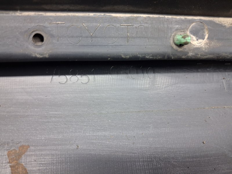 Накладка порога внешняя правая Avensis 2002-2010 T25 2.2 diesel 2ADFTV