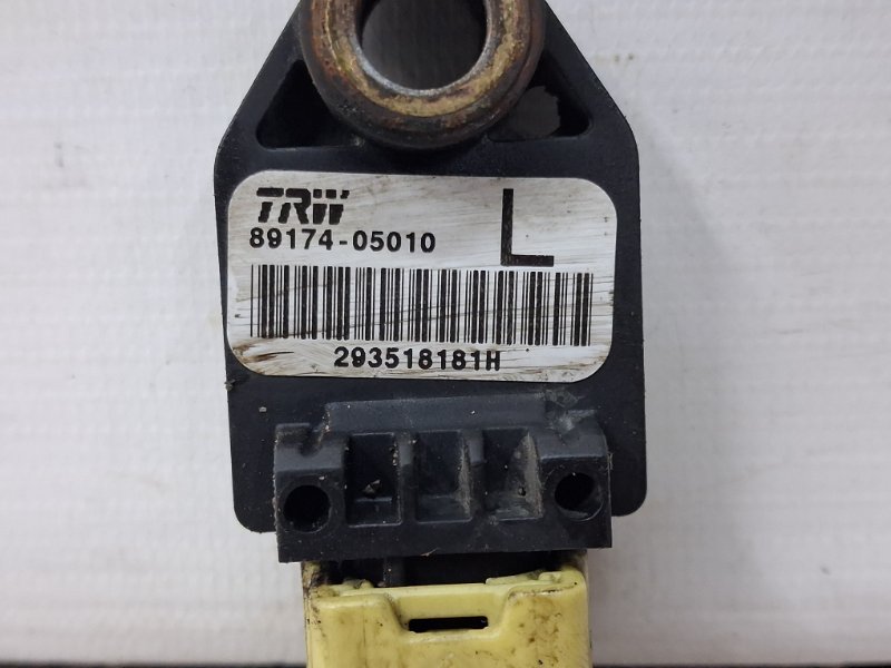 Датчик удара (AIRBAG) Toyota Avensis T25 2.2 diesel 2ADFTV