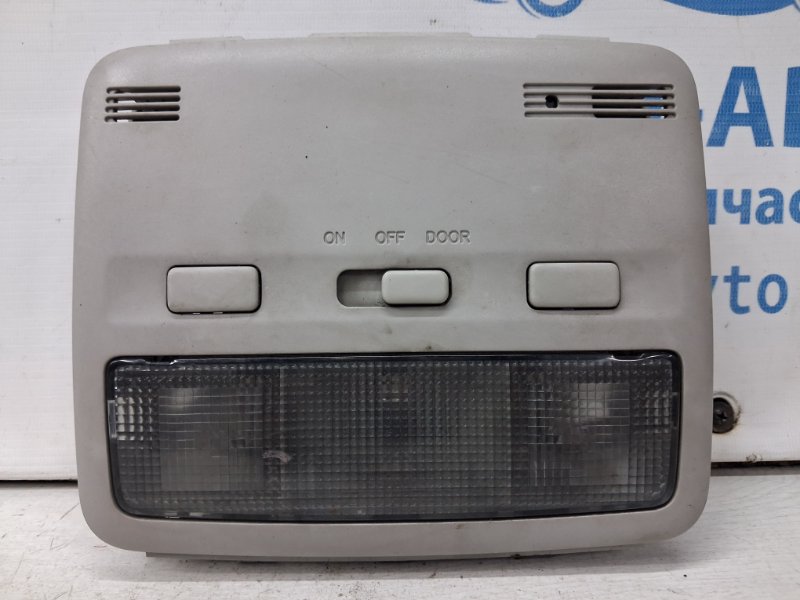 Плафон передний Toyota Avensis 2002-2010 T25 2.2 diesel 2ADFTV 8126305071B0 Б/У