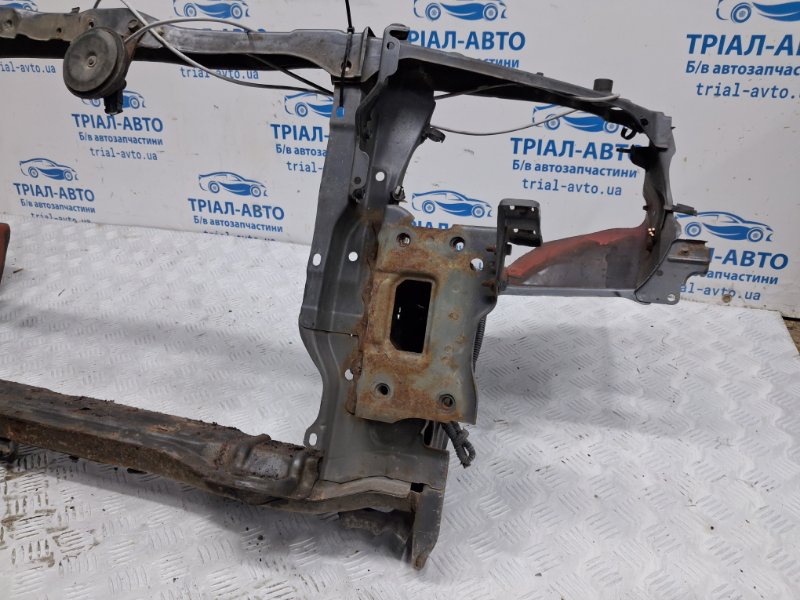 Панель передняя Toyota Avensis T25 2.2 diesel 2ADFTV