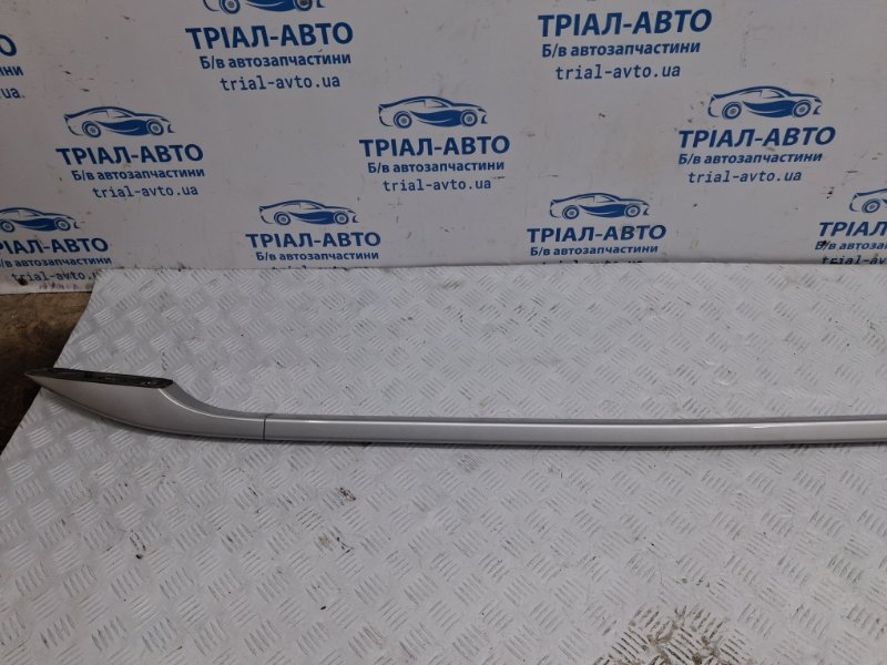 Рейлинг на крышу правый Avensis 2002-2010 T25 2.2 diesel 2ADFTV