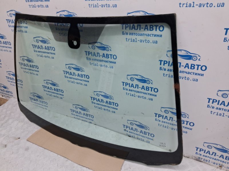 Стекло лобовое Toyota Avensis T25 2.2 diesel 2ADFTV