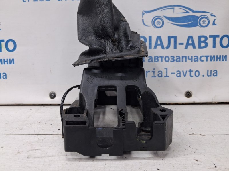 Кулиса переключения МКПП Toyota Avensis T25 2.2 diesel 2ADFTV