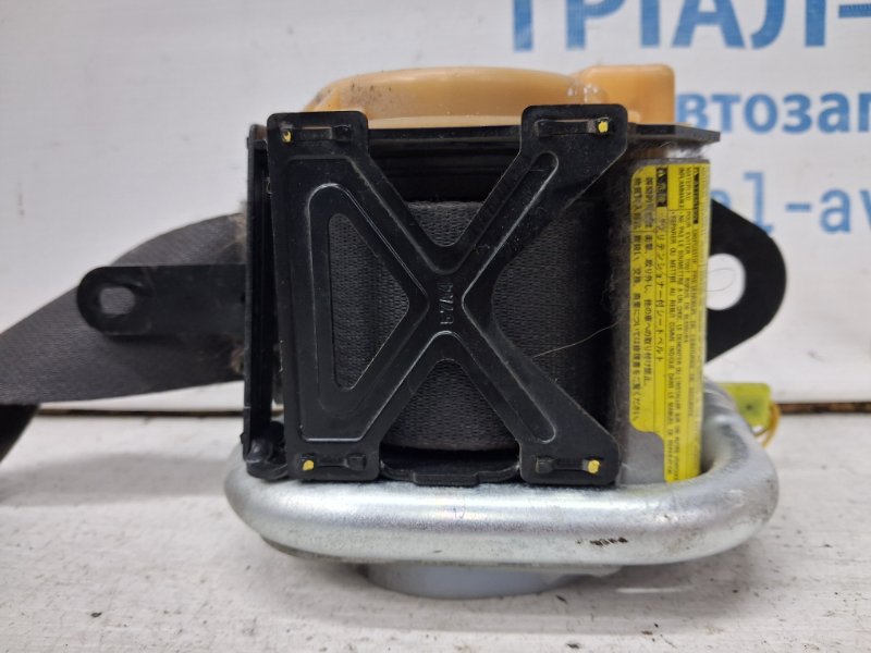 Ремень безопасности передний левый Toyota Avensis T25 2.2 diesel 2ADFTV