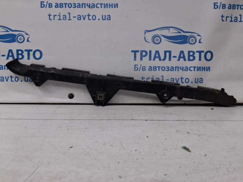 Кронштейн бампера задний левый Toyota Avensis 2002-2010 T25 2.2 diesel 2ADFTV 5257605050 Б/У