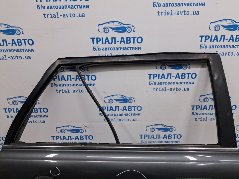 Дверь задняя правая Toyota Avensis T25 2.2 diesel 2ADFTV