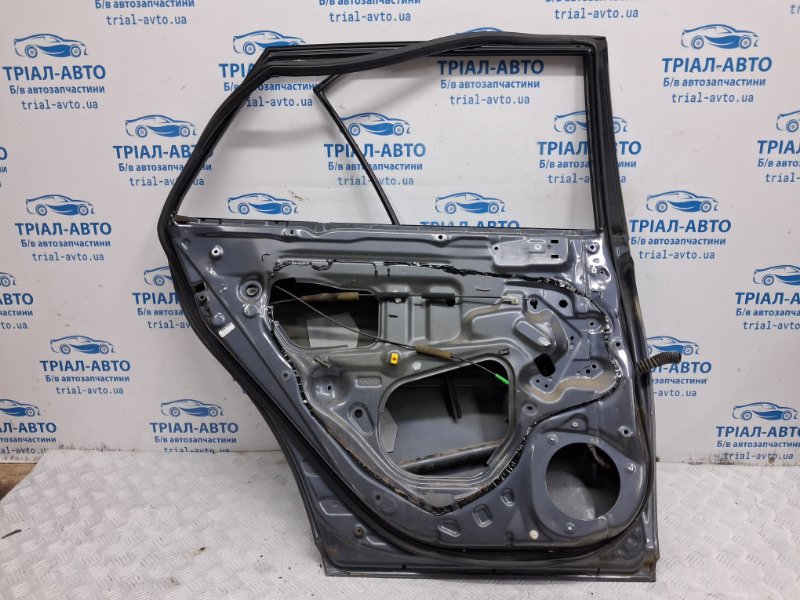Дверь задняя левая Avensis 2002-2010 T25 2.2 diesel 2ADFTV