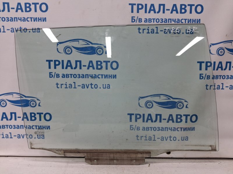 Стекло двери заднее правое Toyota Avensis 2002-2010 T25 2.2 diesel 2ADFTV 6810305120 Б/У