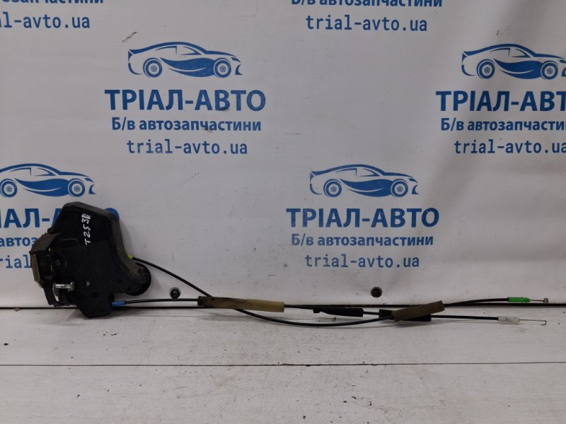 Замок двери задний правый Toyota Avensis 2002-2010 T25 2.2 diesel 2ADFTV 6905002102 Б/У