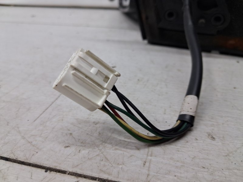 Зеркало левое Avensis 2002-2010 T25 2.2 diesel 2ADFTV