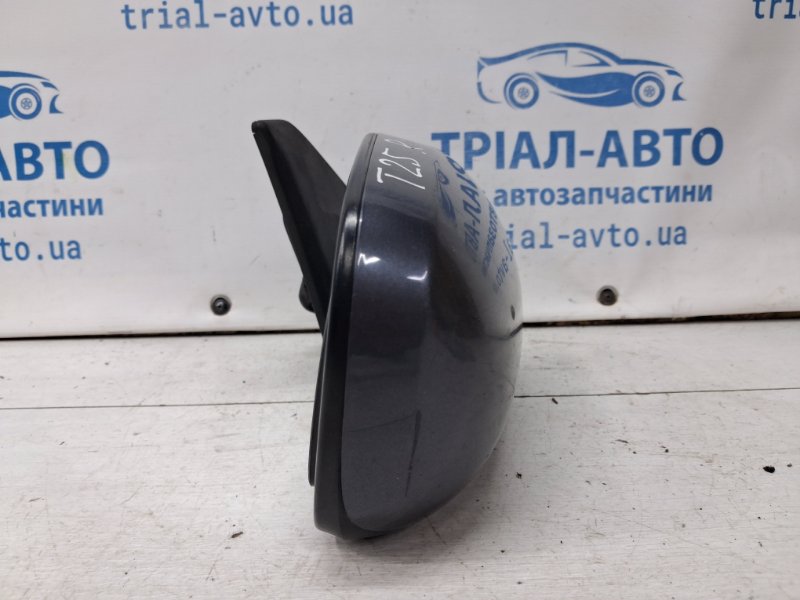 Зеркало правое Toyota Avensis T25 2.2 diesel 2ADFTV