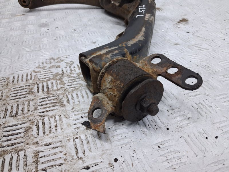 Рычаг задней подвески продольный левый Avensis 2002-2010 T25 2.2 diesel 2ADFTV