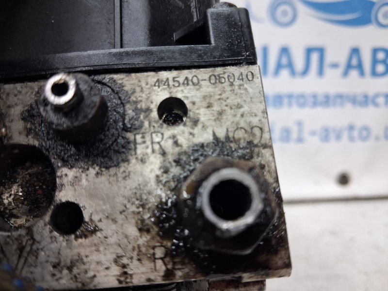 Блок abs Avensis 2002-2010 T25 2.2 diesel 2ADFTV