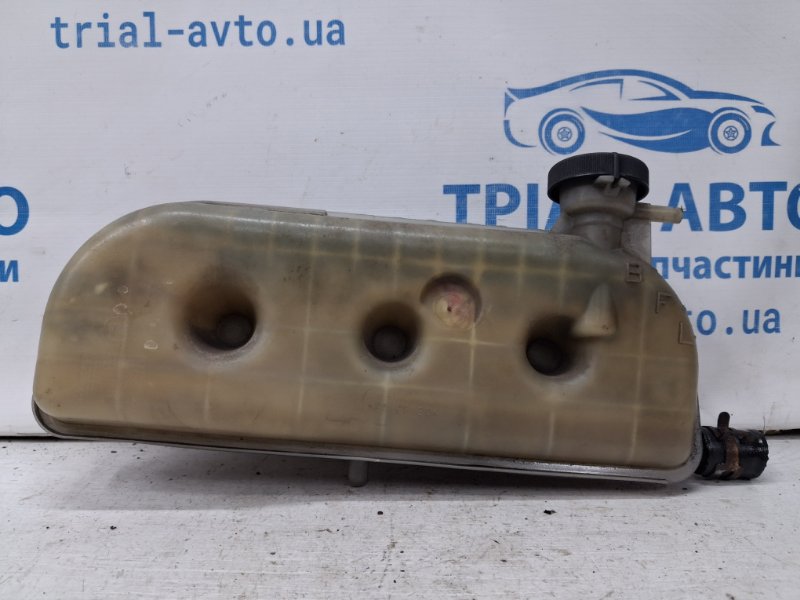 Бачок радиатора (расширительный) Toyota Avensis T25 2.2 diesel 2ADFTV