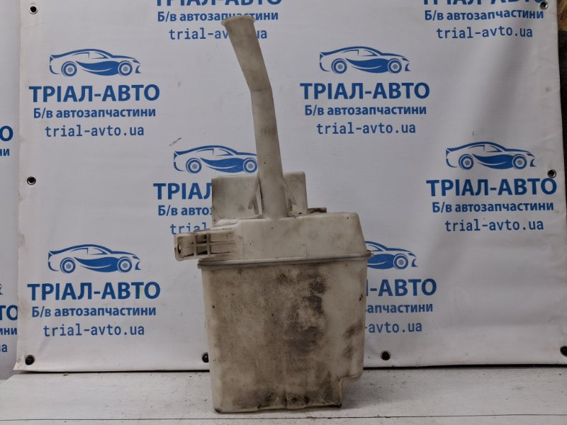 Бачок омывателя Toyota Avensis 2002-2010 T25 2.2 diesel 2ADFTV 8531502100 Б/У
