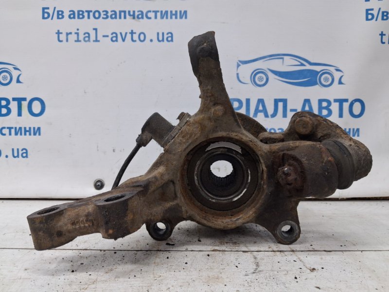 Кулак поворотный правый со ступицей Toyota Avensis 2002-2010 T25 2.2 diesel 2ADFTV 4321105060 Б/У