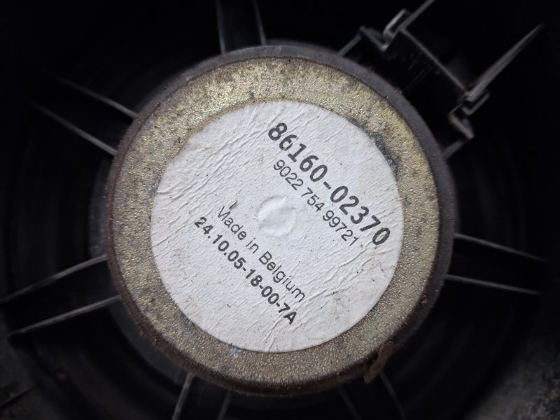 Динамик музыкальный передний Toyota Avensis T25 2.2 diesel 2ADFTV