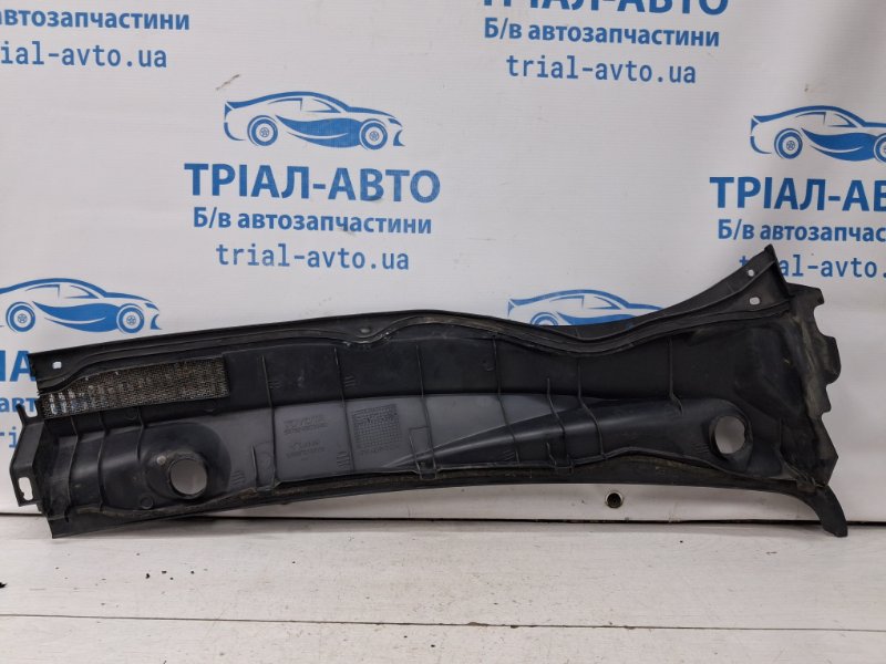 Дефлектор дворников Avensis 2002-2010 T25 2.2 diesel 2ADFTV