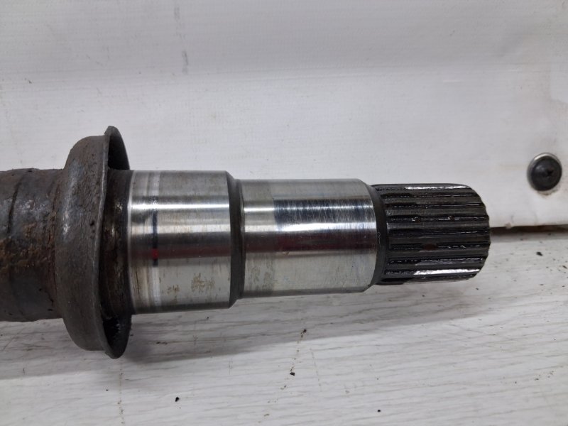 Привод передний правый МКПП Avensis 2002-2010 T25 2.2 diesel 2ADFTV