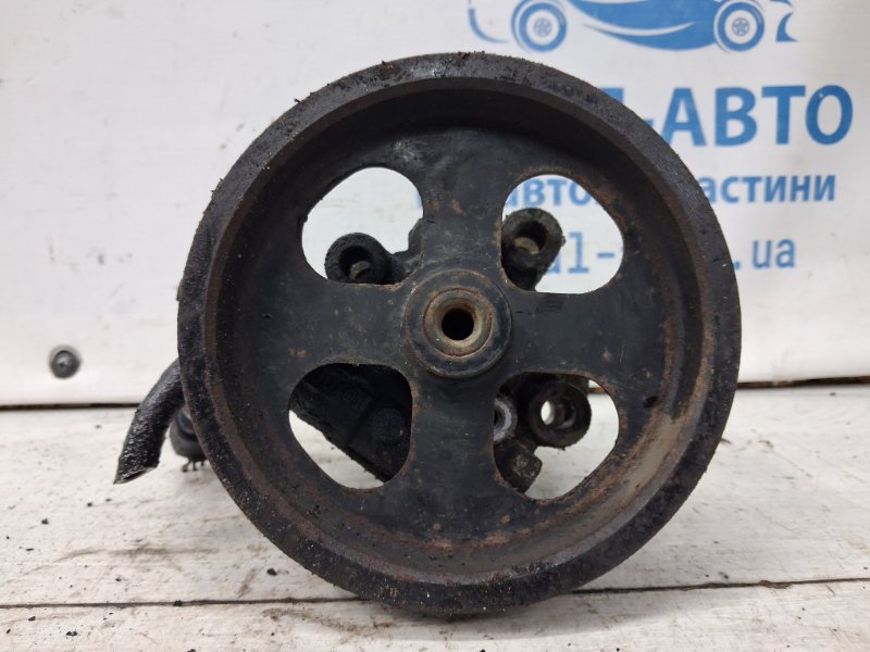 Насос ГУ Avensis 2002-2010 T25 2.2 diesel 2ADFTV