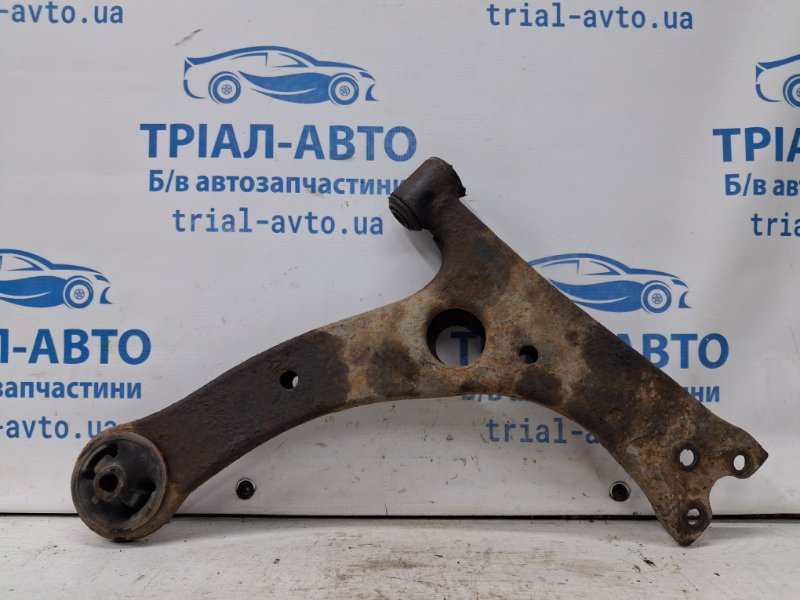 Рычаг правый Avensis 2002-2010 T25 2.2 diesel 2ADFTV