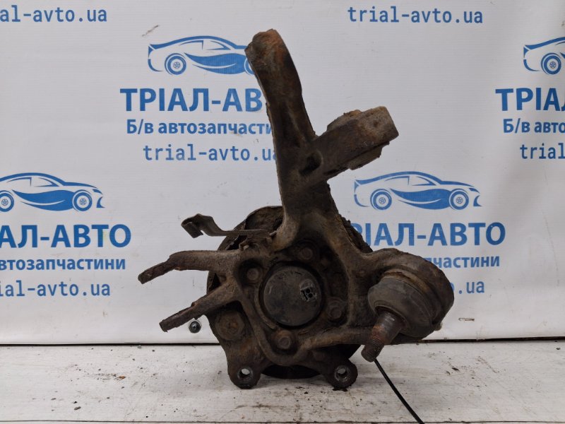 Цапфа задняя правая со ступицей Toyota Avensis 2002-2010 T25 2.2 diesel 2ADFTV 4230405100 Б/У