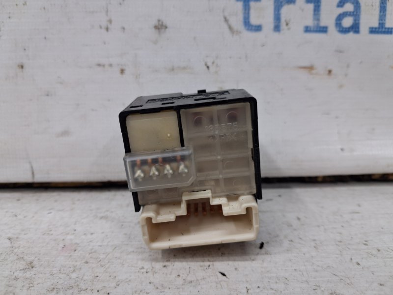 Корректор зеркал Avensis 2002-2010 T25 2.2 diesel 2ADFTV