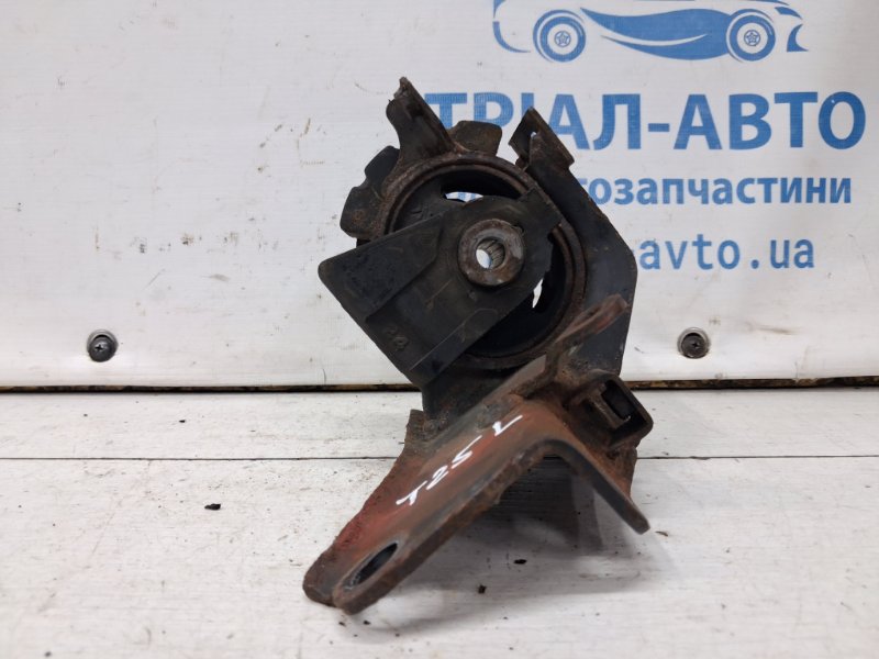 Подушка ДВС левая Toyota Avensis 2002-2010 T25 2.2 diesel 2ADFTV 123720R010 Б/У