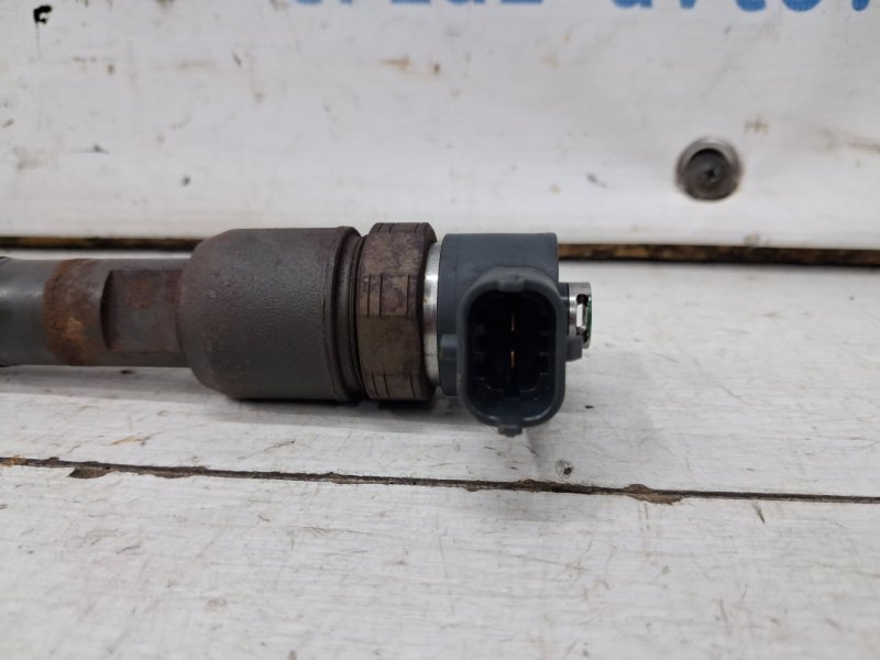 Форсунка топливная Kia Sorento BL 2.5 diesel D4CB