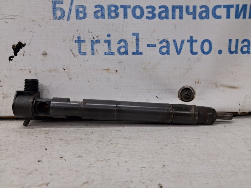Форсунка топливная Chevrolet Captiva 2006-2018 C140 2.2 diesel Z22D1 28264951 Б/У