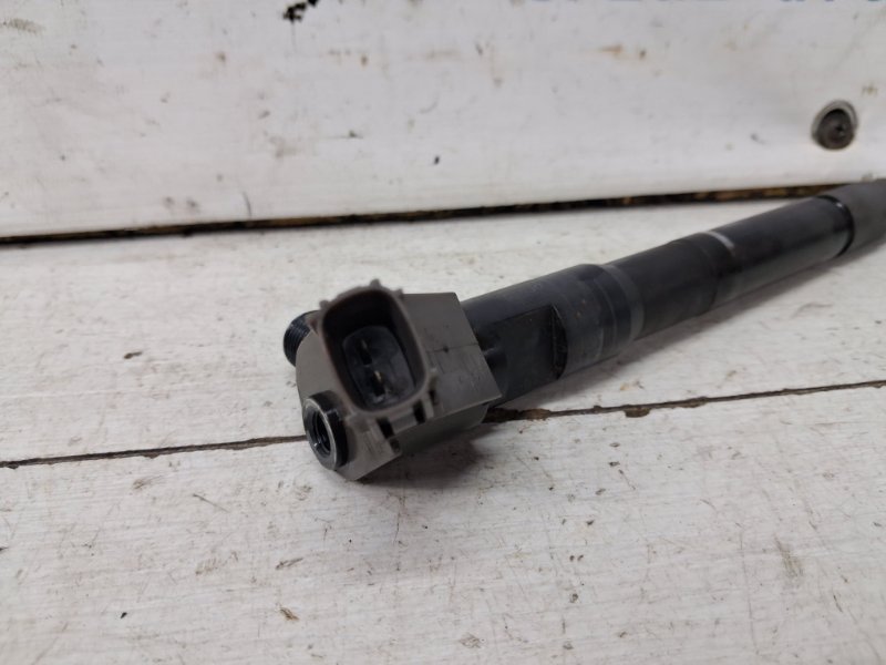 Форсунка топливная Mazda 6 GJ 2.2 diesel Форсунка топливная Mazda 6 GJ 2.2 diesel