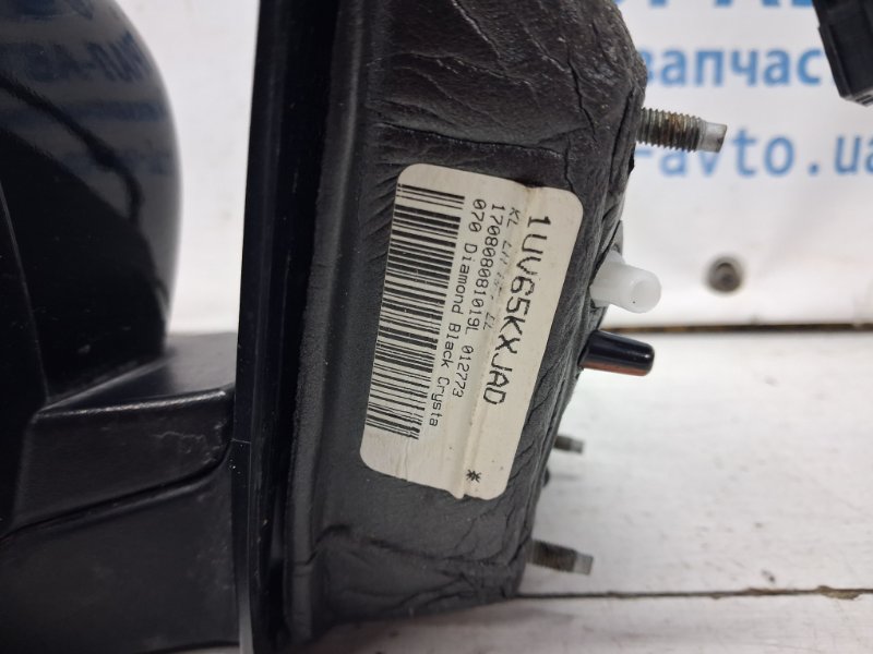 Зеркало левое Cherokee 2013-2019 KL 3.2 бензин EHK Зеркало левое Cherokee 2013-2019 KL 3.2 бензин EHK