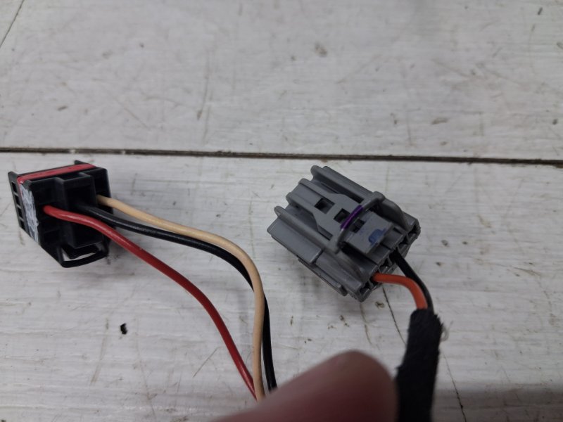 Зеркало левое Compass 2016-2020 MP 2.4 бензин EDE Зеркало левое Compass 2016-2020 MP 2.4 бензин EDE