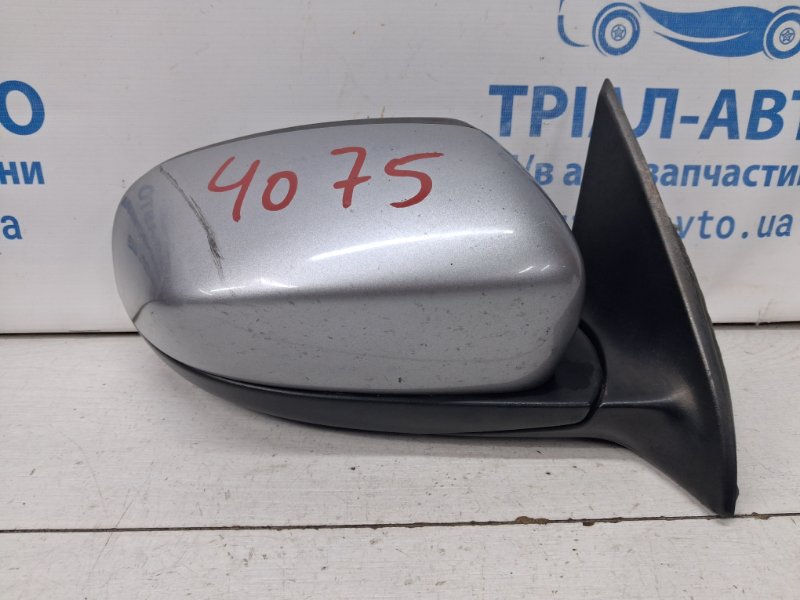 Запчасть зеркало правое Jeep Cherokee 2013-2019 KL 2.4 бензин ED6 68325338AA Б/У Зеркало правое Jeep Cherokee 2013-2019 KL 2.4 бензин ED6 68325338AA Б/У