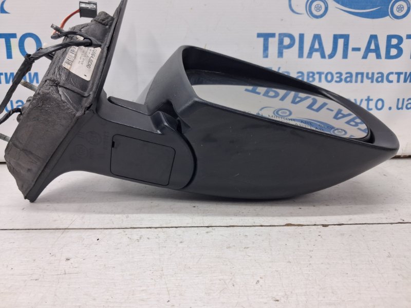 Зеркало правое Cherokee 2013-2019 KL 2.4 бензин ED6 Зеркало правое Cherokee 2013-2019 KL 2.4 бензин ED6