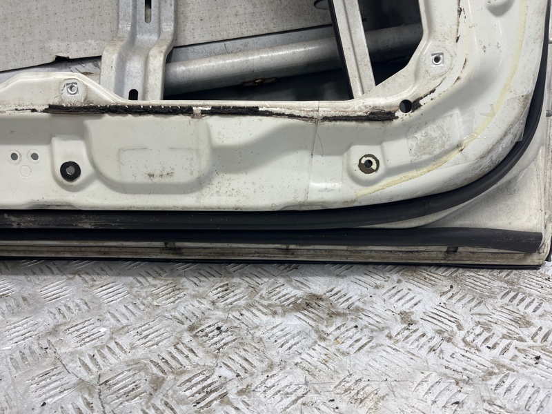 Дверь передняя левая FX 2002-2008 S50 3.5 бензин VQ35DE