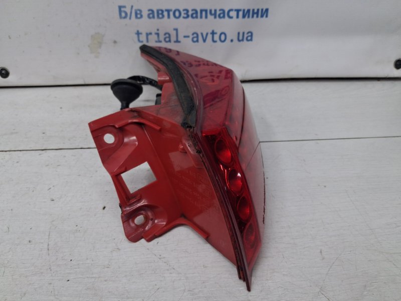 Фонарь задний внешний правый Infiniti FX S50 3.5 бензин VQ35DE