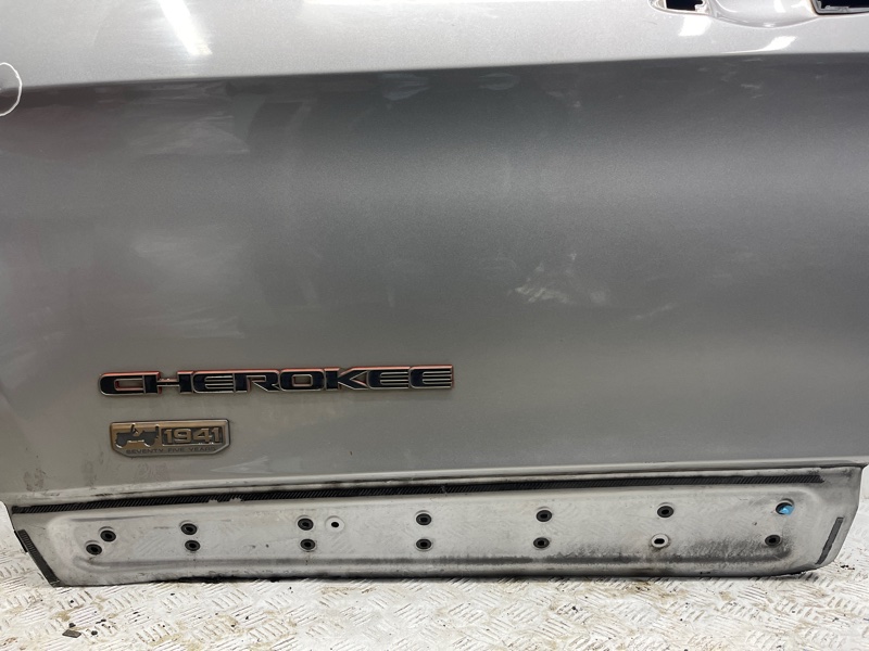 Дверь передняя левая Cherokee 2013-2019 KL 2.4 бензин ED6