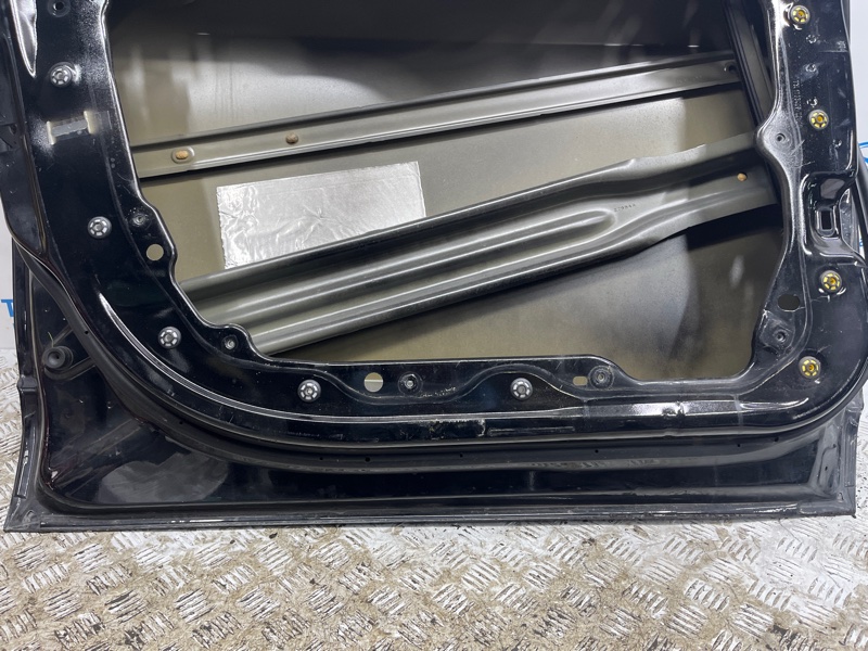 Дверь передняя левая Cherokee 2013-2019 KL 3.2 бензин EHK