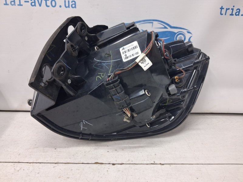 Фонарь задний внешний левый Compass 2016-2020 MP 2.4 бензин EDE Фонарь задний внешний левый Compass 2016-2020 MP 2.4 бензин EDE