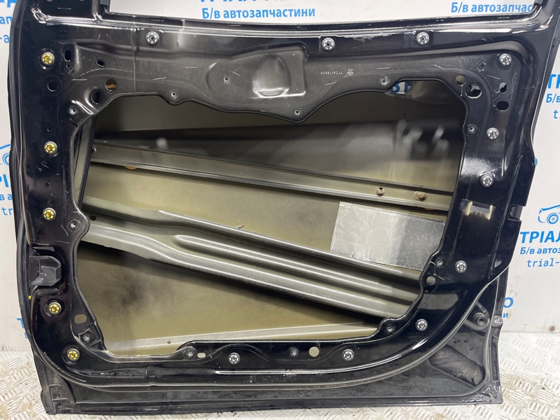 Дверь передняя правая Cherokee 2013-2019 KL 3.2 бензин EHK Дверь передняя правая Cherokee 2013-2019 KL 3.2 бензин EHK