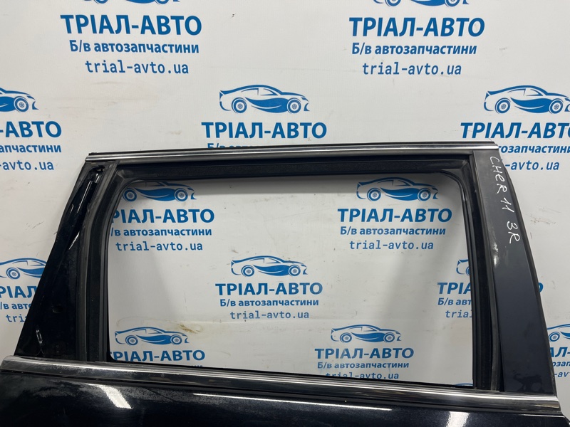 Дверь задняя правая Jeep Cherokee KL 3.2 бензин EHK Дверь задняя правая Jeep Cherokee KL 3.2 бензин EHK