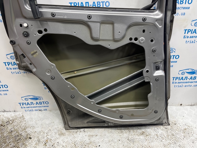 Дверь задняя левая Cherokee 2013-2019 KL 2.4 бензин ED6