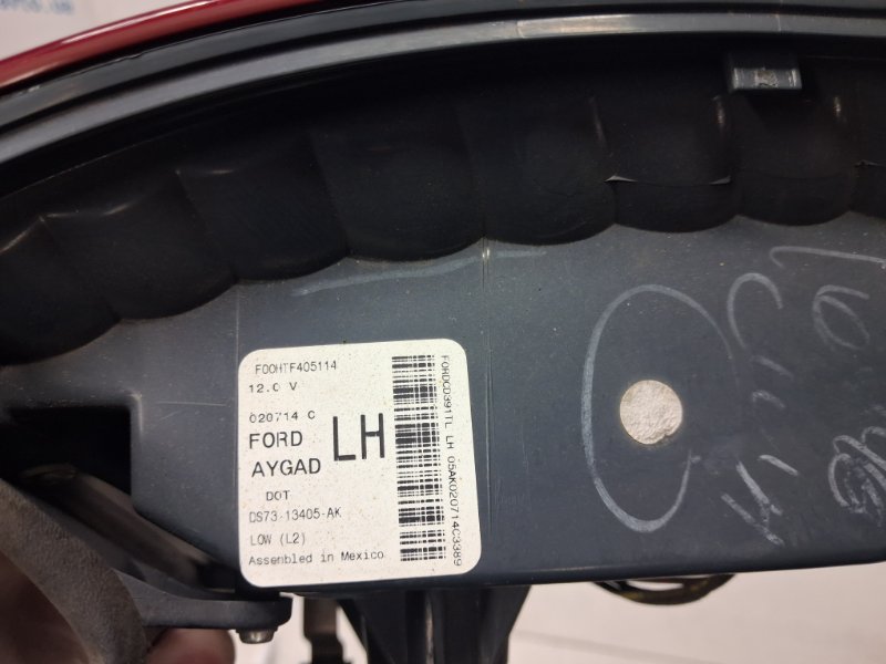 Фонарь задний внешний левый Fusion USA 2013-2020 2 1.5 бензин ENUN0