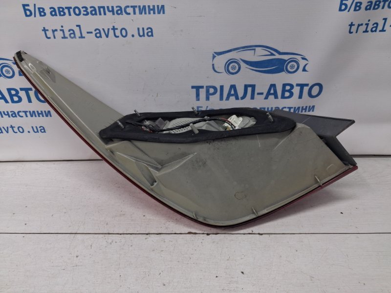 Фонарь задний внешний правый Sonata 2010-2016 YF 2.4 бензин G4KJ Фонарь задний внешний правый Sonata 2010-2016 YF 2.4 бензин G4KJ