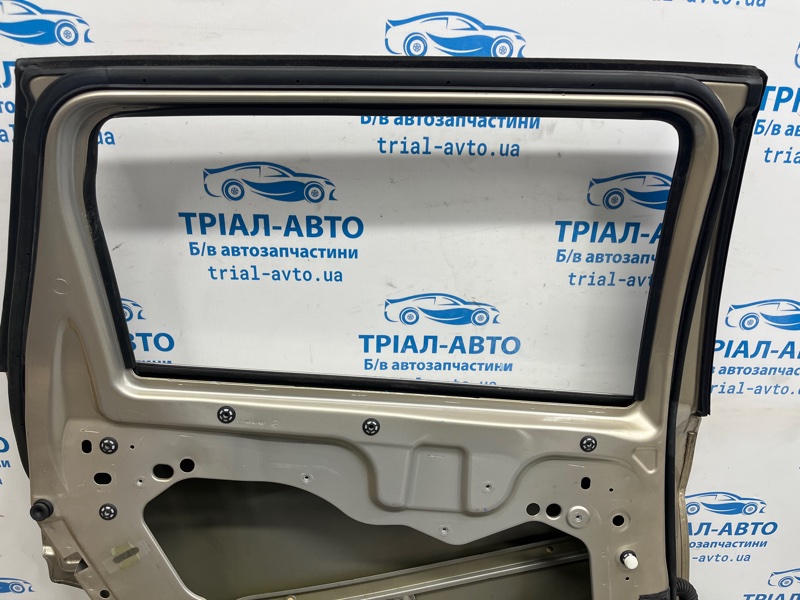 Дверь задняя левая Cherokee 2013-2019 KL 2.4 бензин ED6