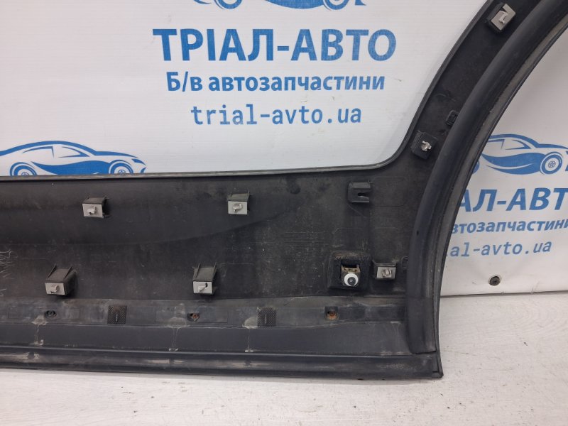 Накладка двери задняя правая Santa fe 2012-2019 DM 2.4 бензин G4KJ Накладка двери задняя правая Santa fe 2012-2019 DM 2.4 бензин G4KJ