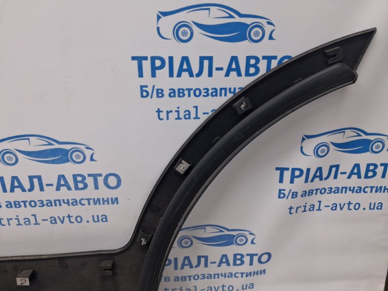 Накладка двери задняя правая Santa fe 2012-2019 DM 2.4 бензин G4KJ Накладка двери задняя правая Santa fe 2012-2019 DM 2.4 бензин G4KJ